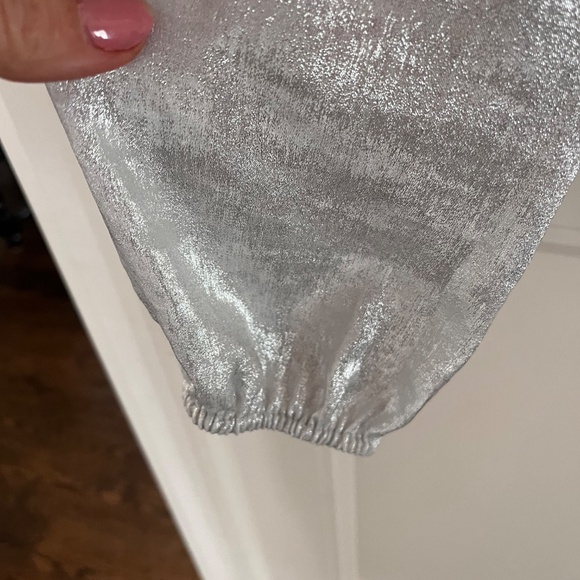 Long-Sleeve Buttoned-Down Lamé Blouse - Picture 3 of 6